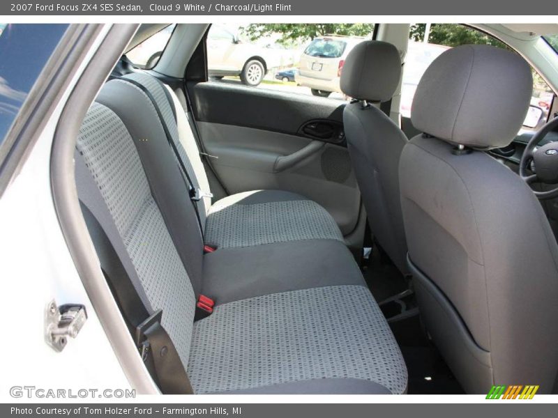 Cloud 9 White / Charcoal/Light Flint 2007 Ford Focus ZX4 SES Sedan
