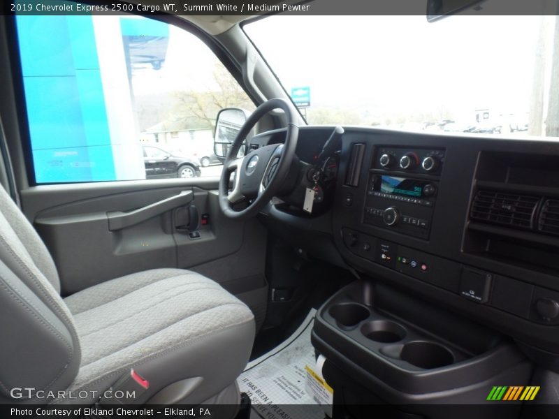 Summit White / Medium Pewter 2019 Chevrolet Express 2500 Cargo WT