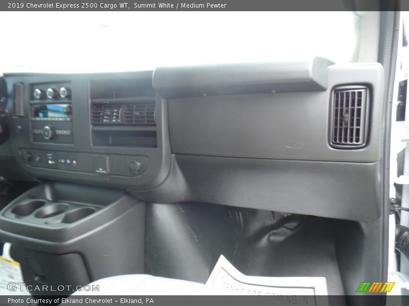 Summit White / Medium Pewter 2019 Chevrolet Express 2500 Cargo WT