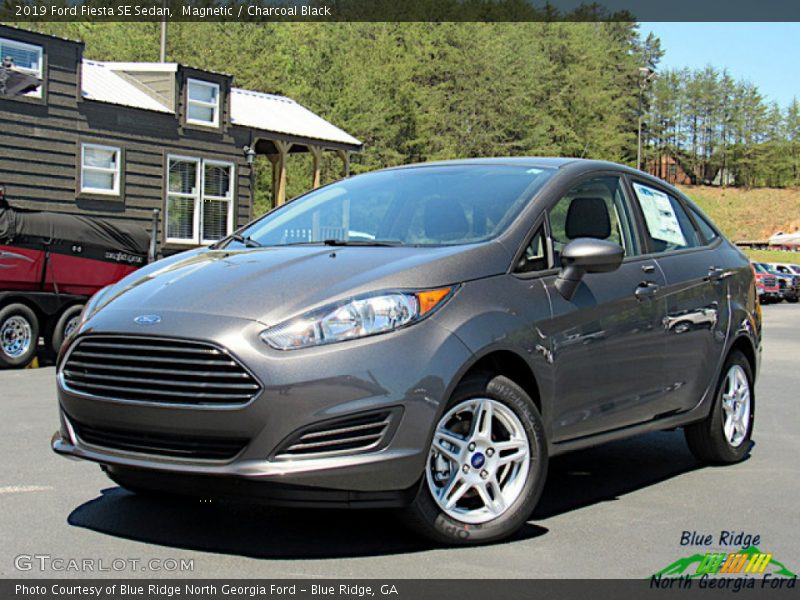 Magnetic / Charcoal Black 2019 Ford Fiesta SE Sedan
