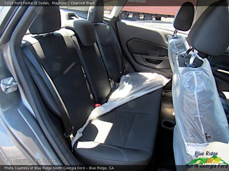 Magnetic / Charcoal Black 2019 Ford Fiesta SE Sedan