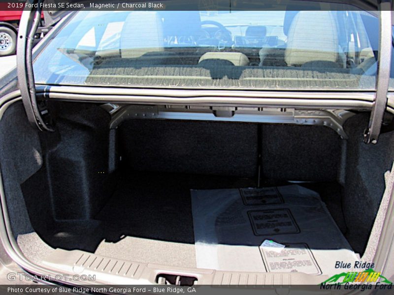 Magnetic / Charcoal Black 2019 Ford Fiesta SE Sedan