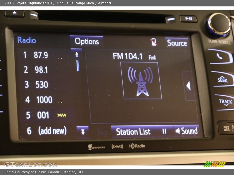 Ooh La La Rouge Mica / Almond 2016 Toyota Highlander XLE