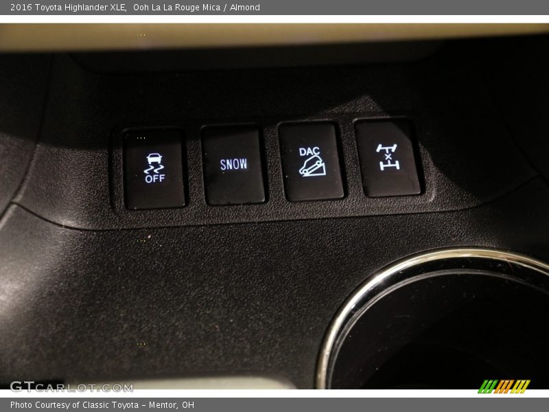 Ooh La La Rouge Mica / Almond 2016 Toyota Highlander XLE