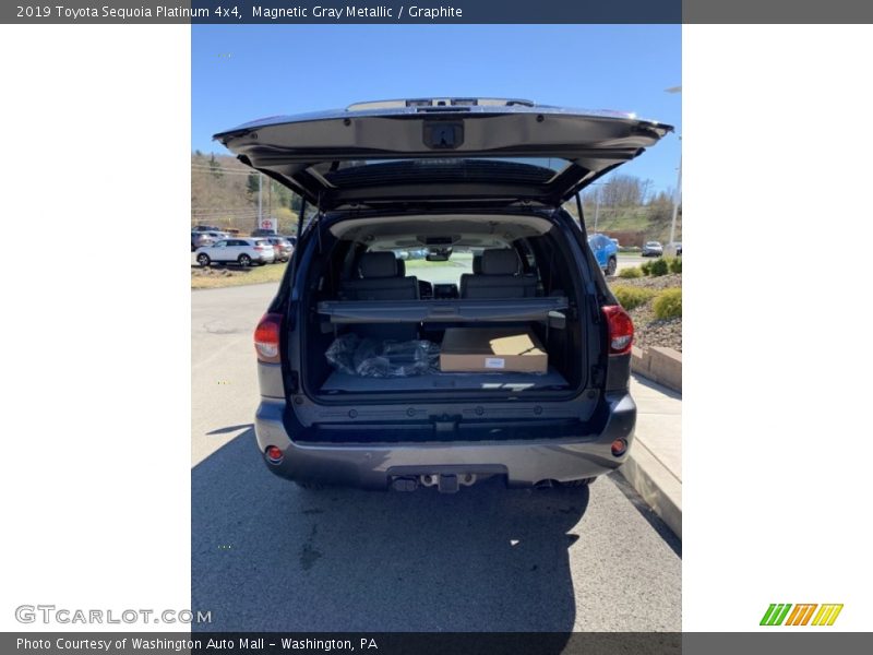 Magnetic Gray Metallic / Graphite 2019 Toyota Sequoia Platinum 4x4