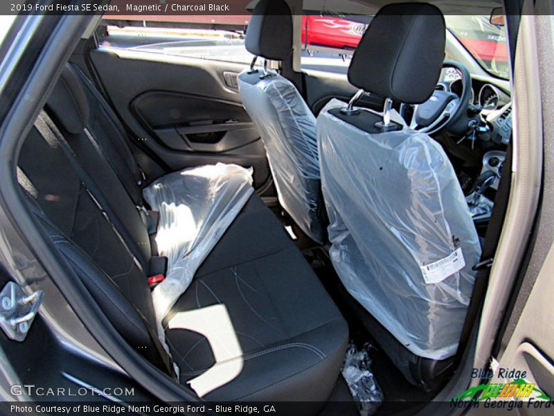 Magnetic / Charcoal Black 2019 Ford Fiesta SE Sedan