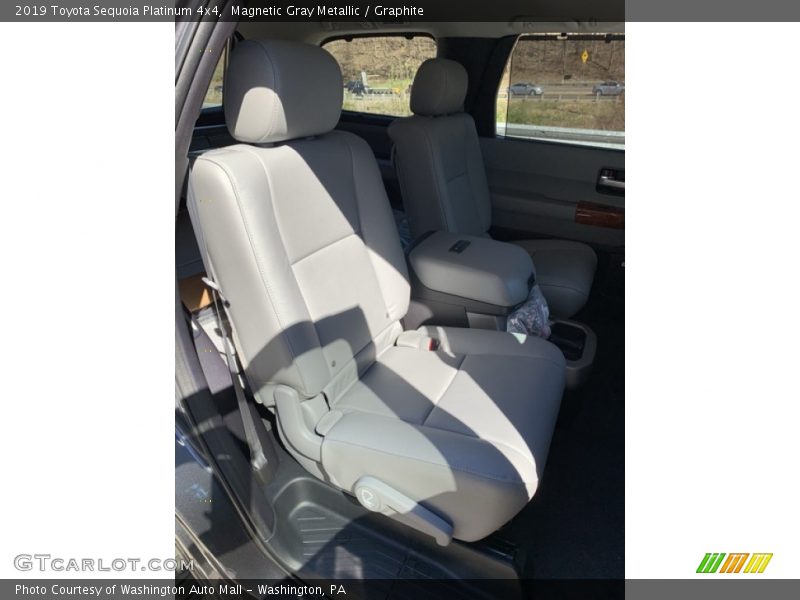 Magnetic Gray Metallic / Graphite 2019 Toyota Sequoia Platinum 4x4
