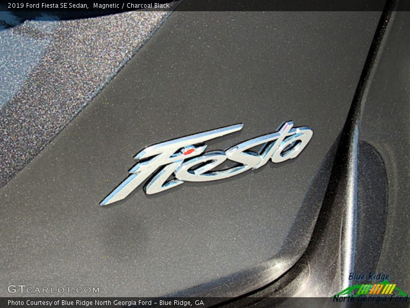 Magnetic / Charcoal Black 2019 Ford Fiesta SE Sedan