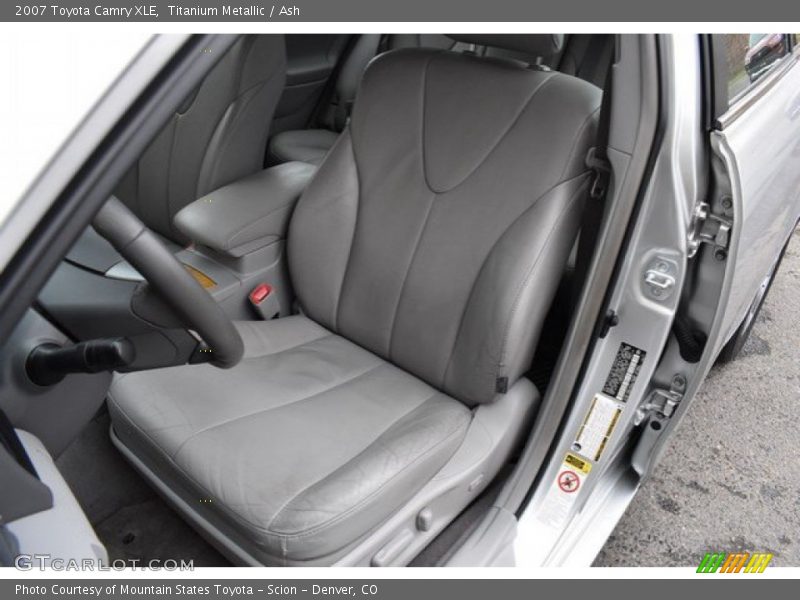 Titanium Metallic / Ash 2007 Toyota Camry XLE