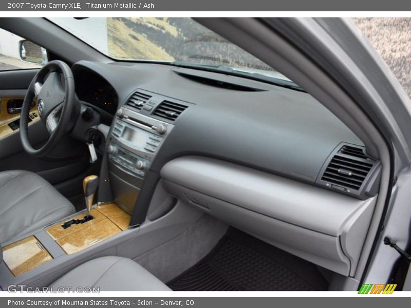 Titanium Metallic / Ash 2007 Toyota Camry XLE