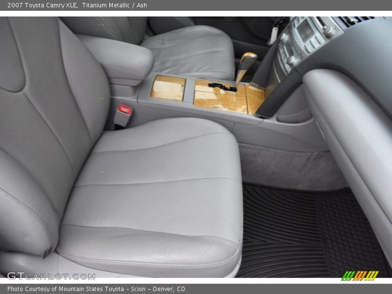 Titanium Metallic / Ash 2007 Toyota Camry XLE