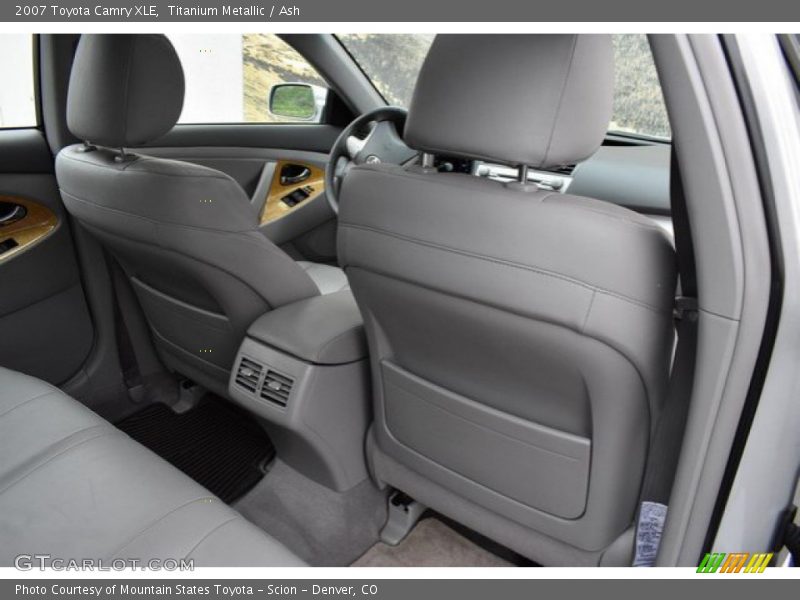 Titanium Metallic / Ash 2007 Toyota Camry XLE