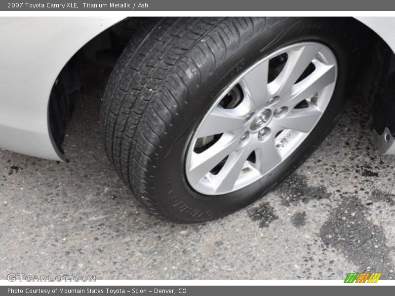 Titanium Metallic / Ash 2007 Toyota Camry XLE