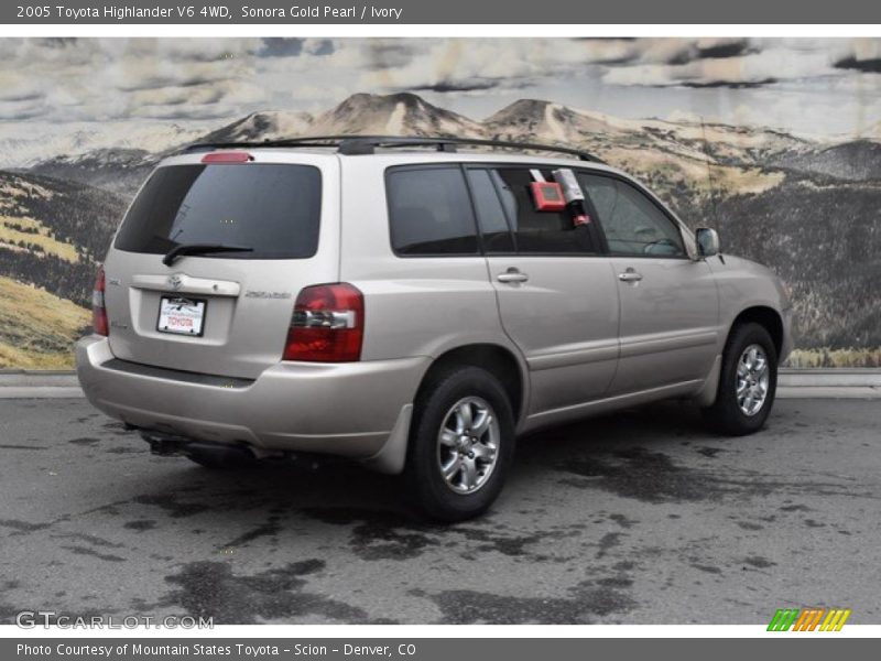 Sonora Gold Pearl / Ivory 2005 Toyota Highlander V6 4WD