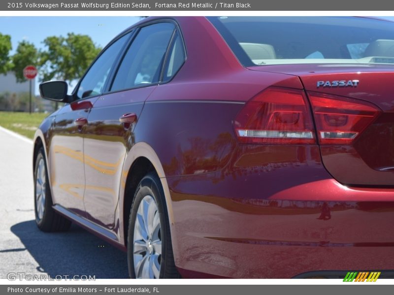 Fortana Red Metallic / Titan Black 2015 Volkswagen Passat Wolfsburg Edition Sedan