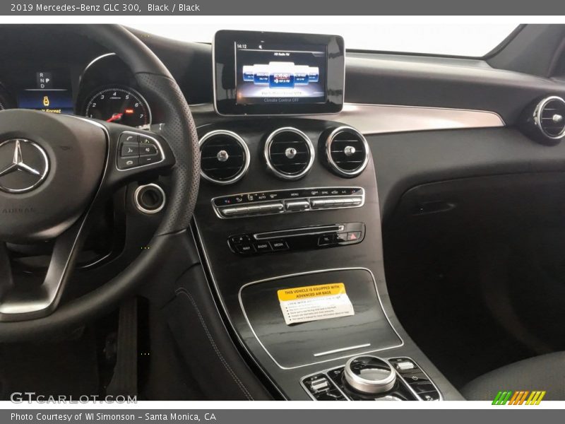 Black / Black 2019 Mercedes-Benz GLC 300