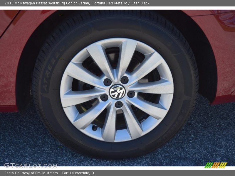 Fortana Red Metallic / Titan Black 2015 Volkswagen Passat Wolfsburg Edition Sedan