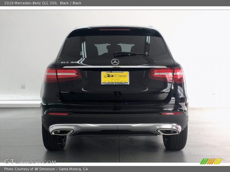 Black / Black 2019 Mercedes-Benz GLC 300