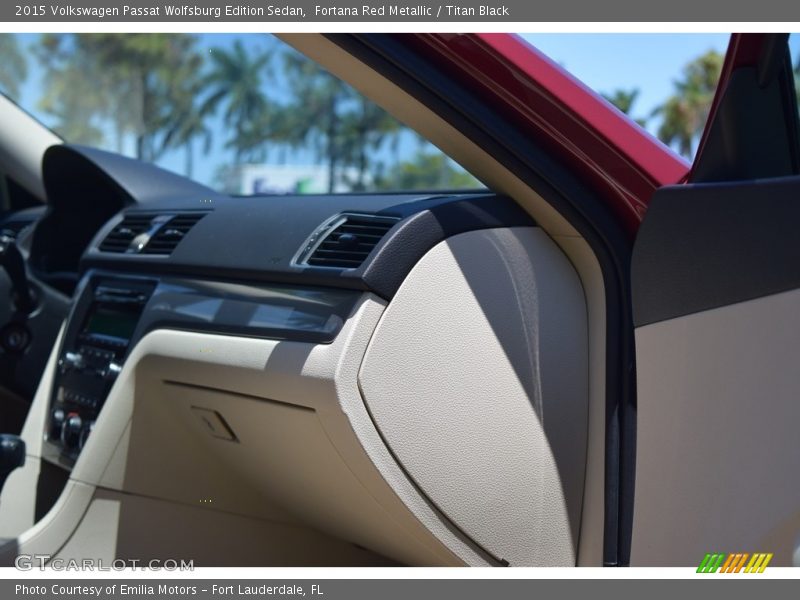 Fortana Red Metallic / Titan Black 2015 Volkswagen Passat Wolfsburg Edition Sedan