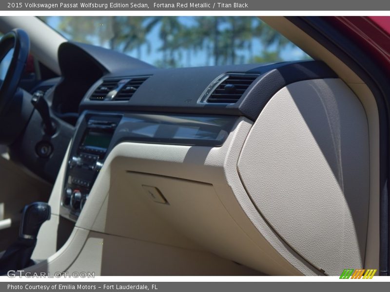 Fortana Red Metallic / Titan Black 2015 Volkswagen Passat Wolfsburg Edition Sedan