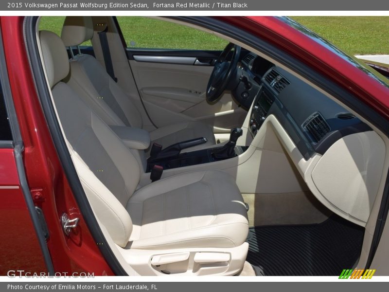 Fortana Red Metallic / Titan Black 2015 Volkswagen Passat Wolfsburg Edition Sedan