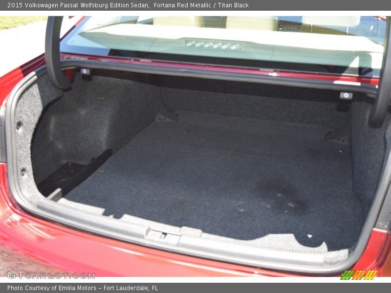 Fortana Red Metallic / Titan Black 2015 Volkswagen Passat Wolfsburg Edition Sedan