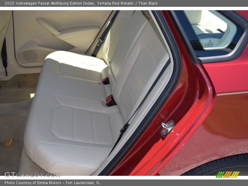 Fortana Red Metallic / Titan Black 2015 Volkswagen Passat Wolfsburg Edition Sedan