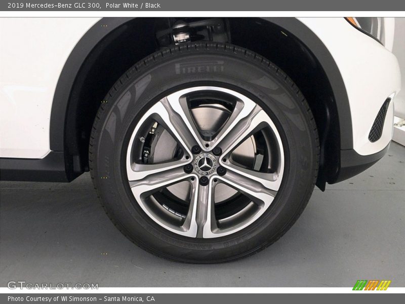 Polar White / Black 2019 Mercedes-Benz GLC 300