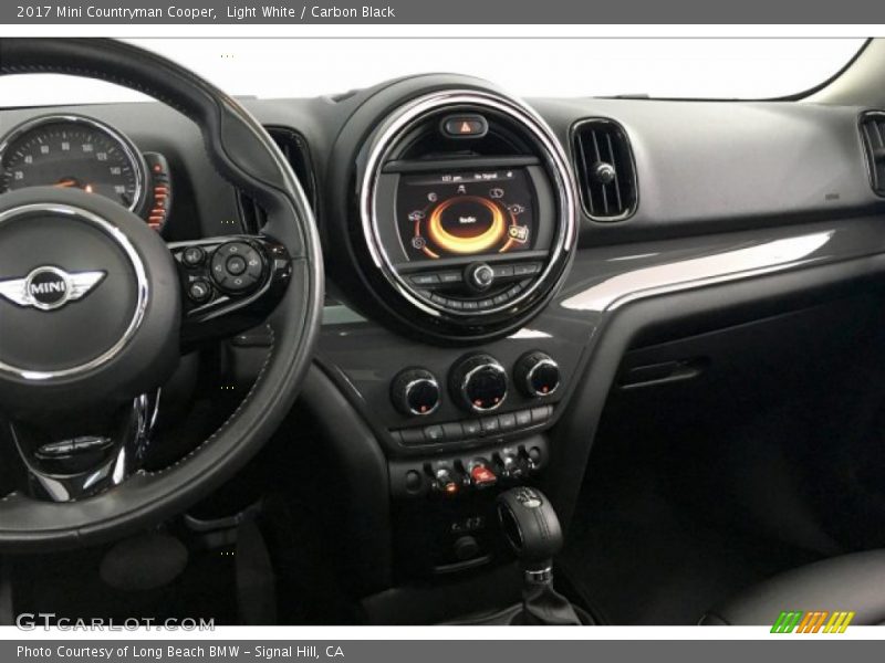 Light White / Carbon Black 2017 Mini Countryman Cooper