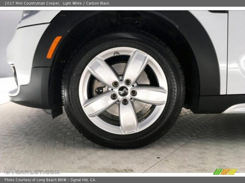 Light White / Carbon Black 2017 Mini Countryman Cooper