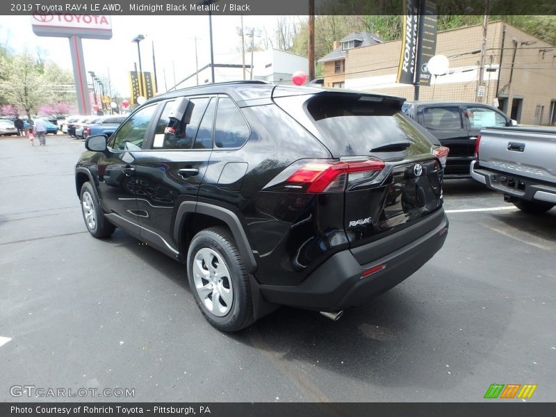 Midnight Black Metallic / Black 2019 Toyota RAV4 LE AWD