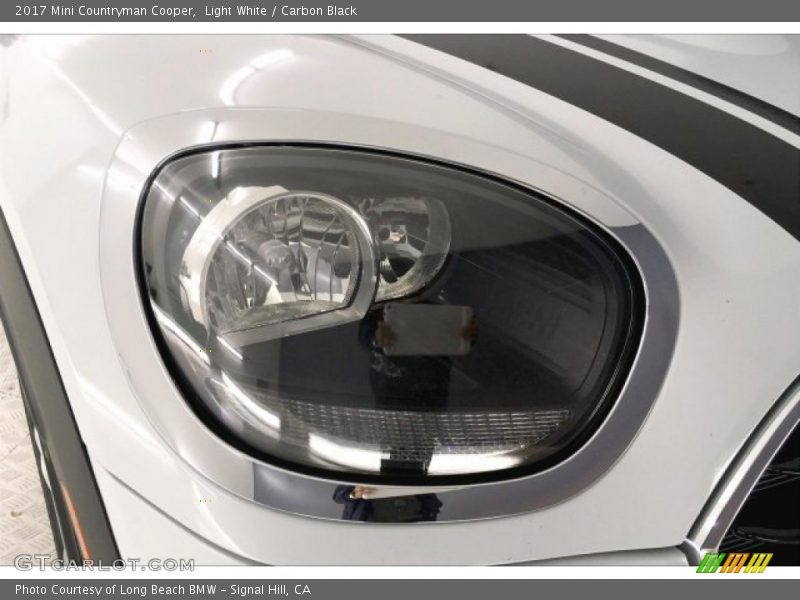 Light White / Carbon Black 2017 Mini Countryman Cooper
