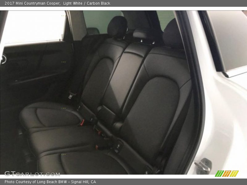 Light White / Carbon Black 2017 Mini Countryman Cooper