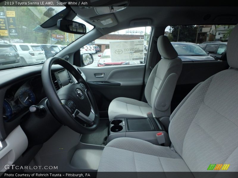 Super White / Ash 2019 Toyota Sienna LE AWD