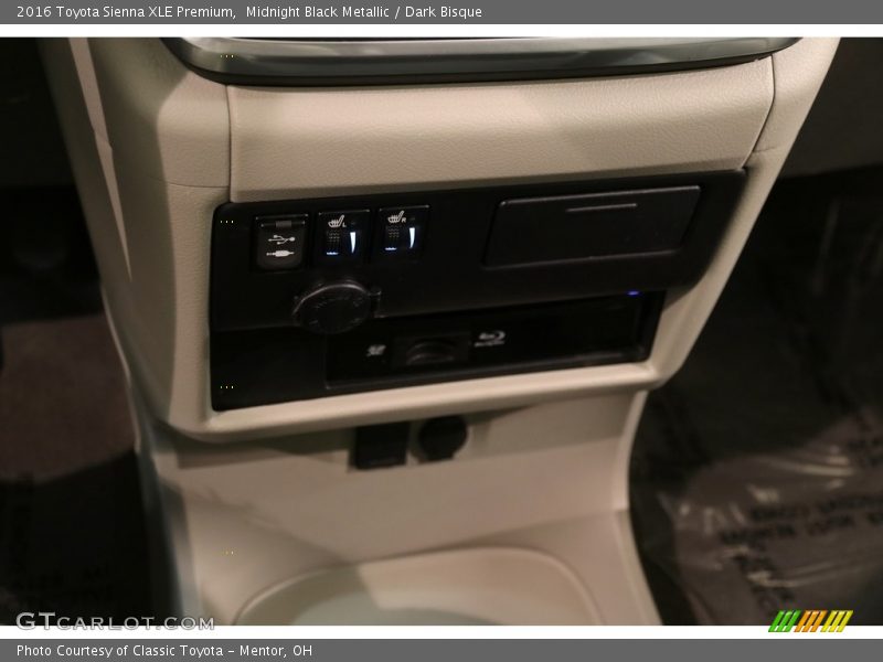 Midnight Black Metallic / Dark Bisque 2016 Toyota Sienna XLE Premium