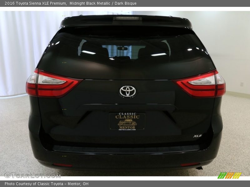 Midnight Black Metallic / Dark Bisque 2016 Toyota Sienna XLE Premium