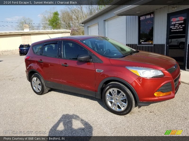 Sunset Metallic / Charcoal Black 2016 Ford Escape S