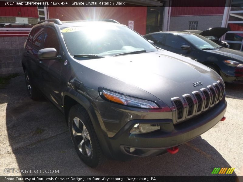 Granite Crystal Metallic / Black 2017 Jeep Cherokee Trailhawk 4x4