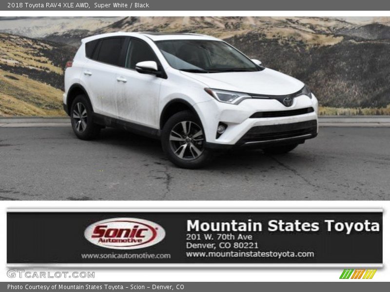 Super White / Black 2018 Toyota RAV4 XLE AWD