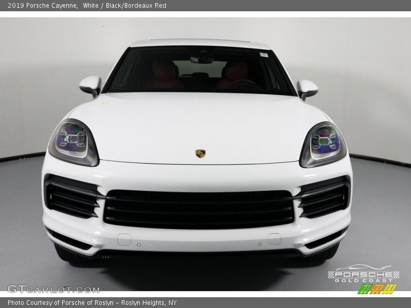 White / Black/Bordeaux Red 2019 Porsche Cayenne