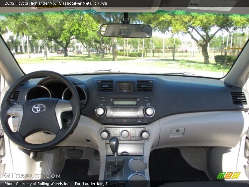 Classic Silver Metallic / Ash 2009 Toyota Highlander V6