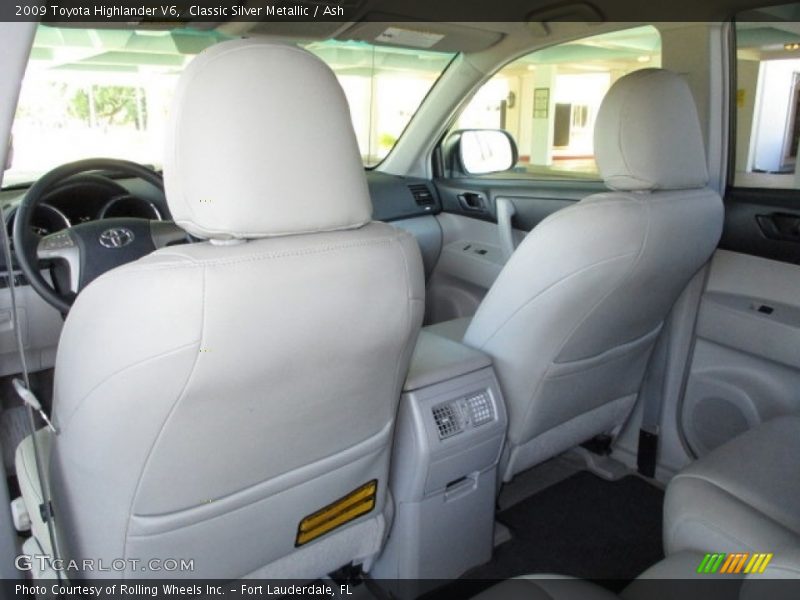 Classic Silver Metallic / Ash 2009 Toyota Highlander V6