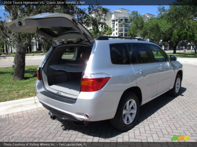 Classic Silver Metallic / Ash 2009 Toyota Highlander V6