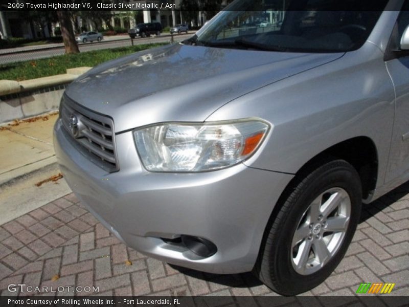 Classic Silver Metallic / Ash 2009 Toyota Highlander V6