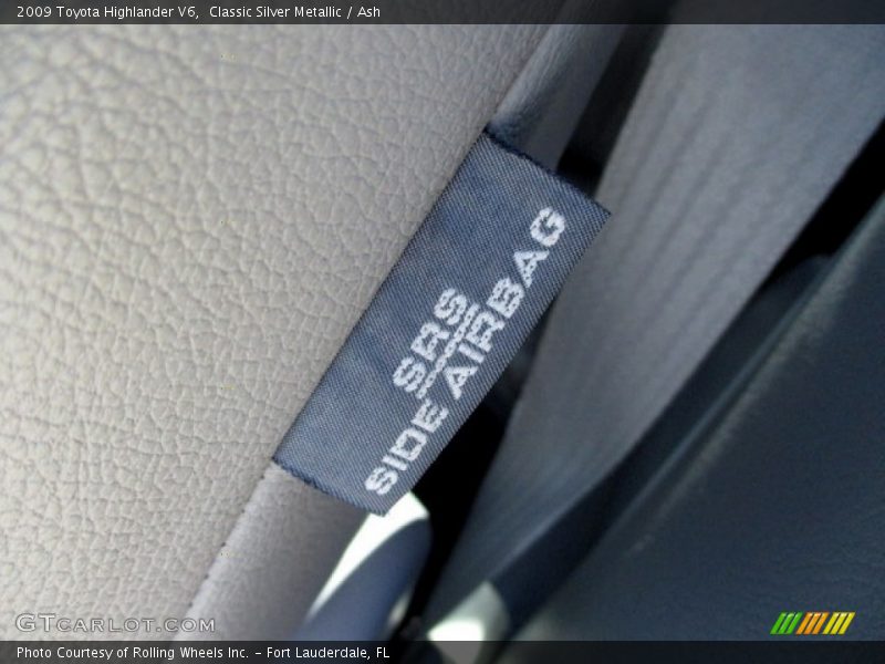 Classic Silver Metallic / Ash 2009 Toyota Highlander V6