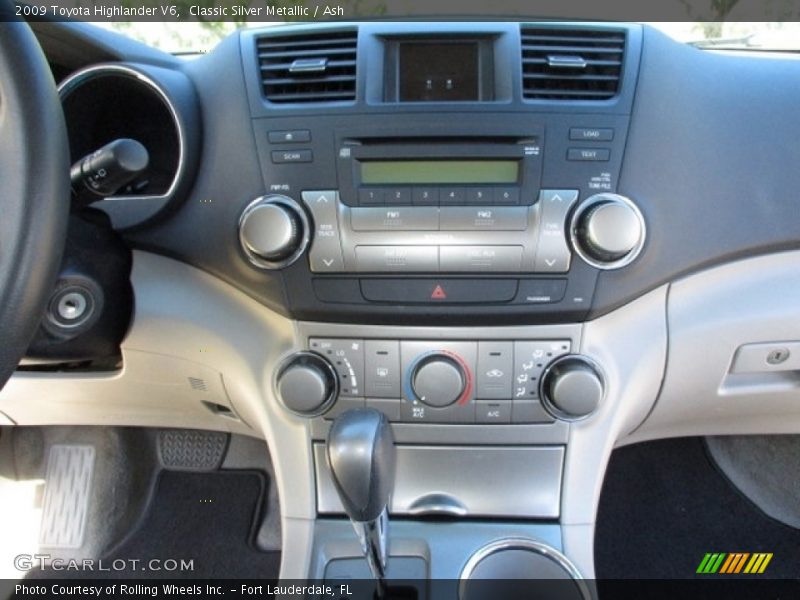 Classic Silver Metallic / Ash 2009 Toyota Highlander V6