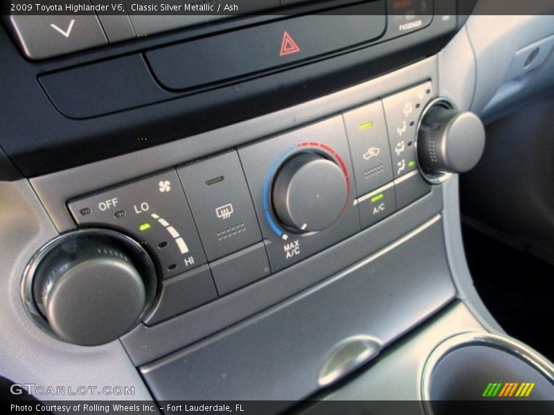 Classic Silver Metallic / Ash 2009 Toyota Highlander V6