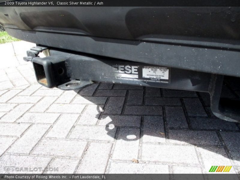 Classic Silver Metallic / Ash 2009 Toyota Highlander V6