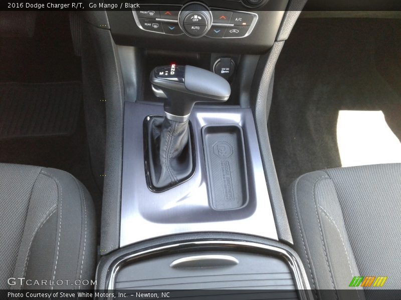 Go Mango / Black 2016 Dodge Charger R/T