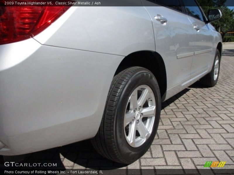 Classic Silver Metallic / Ash 2009 Toyota Highlander V6